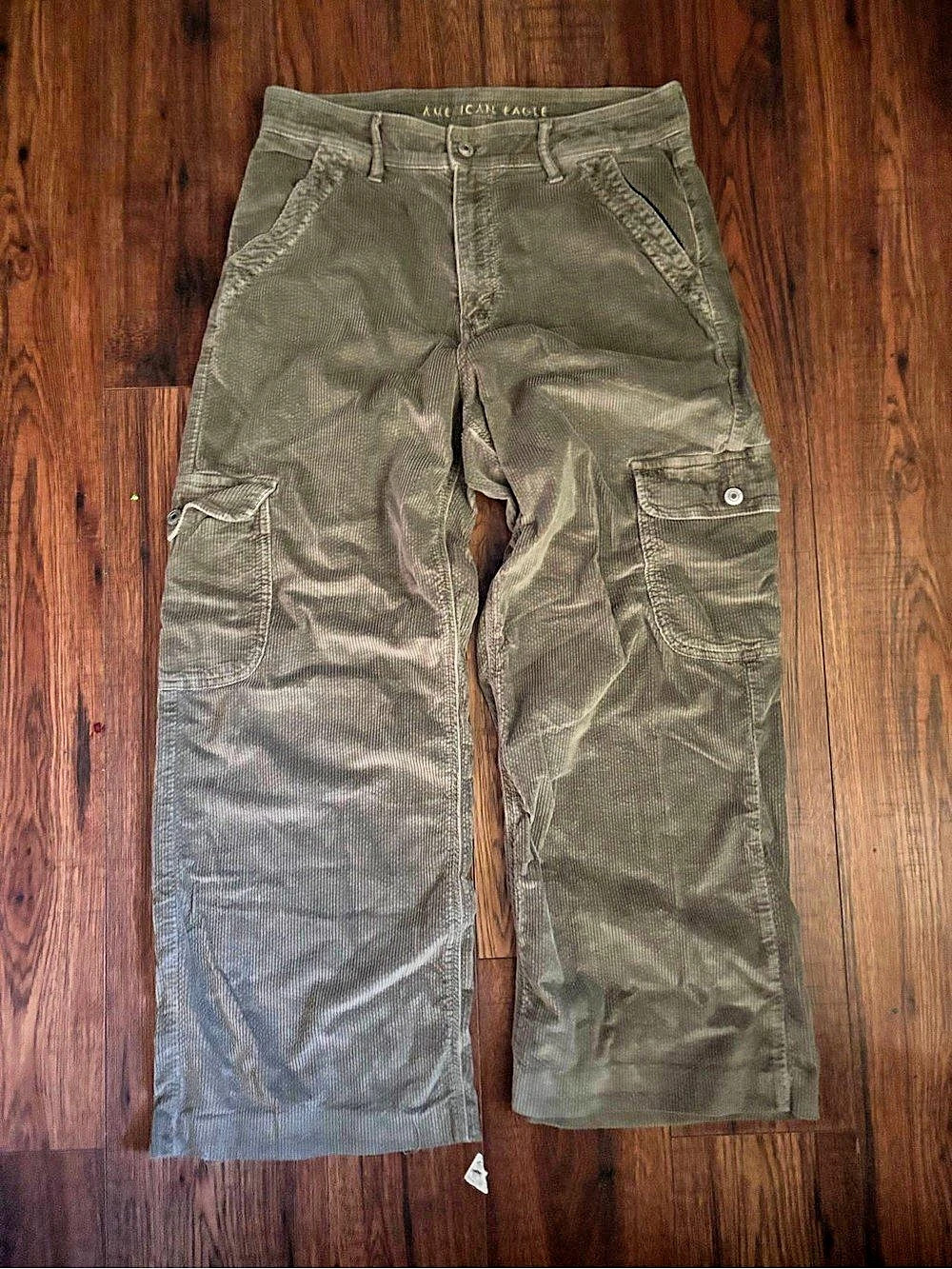 American Eagle AE Low-Rise Corduroy Cargo Pant Wide Leg Green